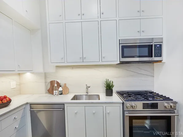 157 East 75th Street 1E image 3 of 20