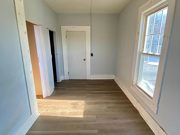 3rd image of 800 Vine St APT 5