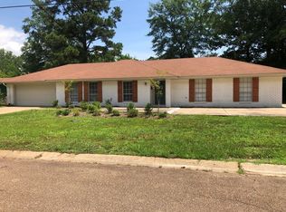5830 N Dale St, Jackson, MS 39211
