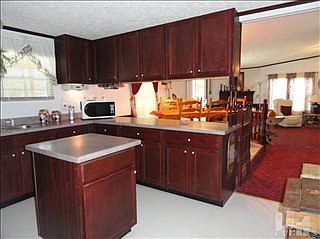 4th image of 4027 Highwood Ct NE