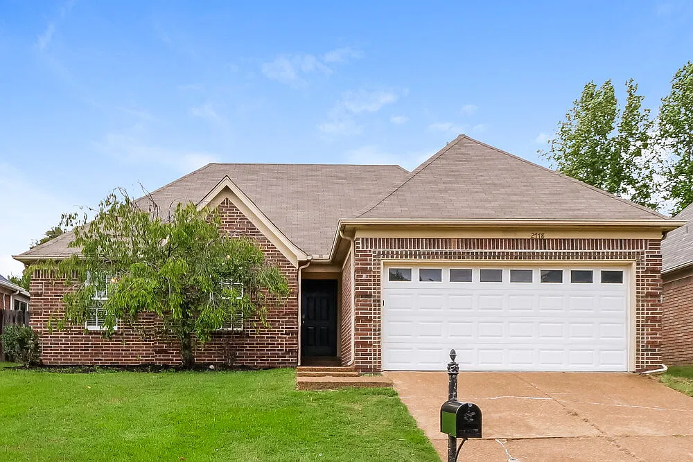 3 bed, 2.0 bath, 1588 sqft, $1,845 — Photo 1