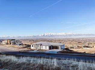 2954 Naomi Cir, North Logan, UT 84341