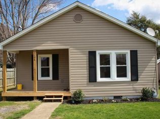 1104 Cross Dr, Erwin, TN 37650
