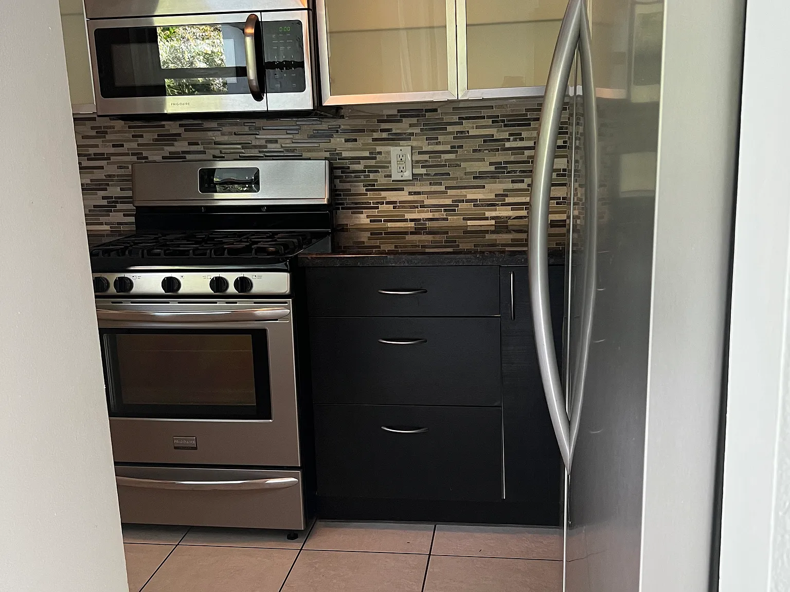 2539 S Bayshore Dr. — Photo 4