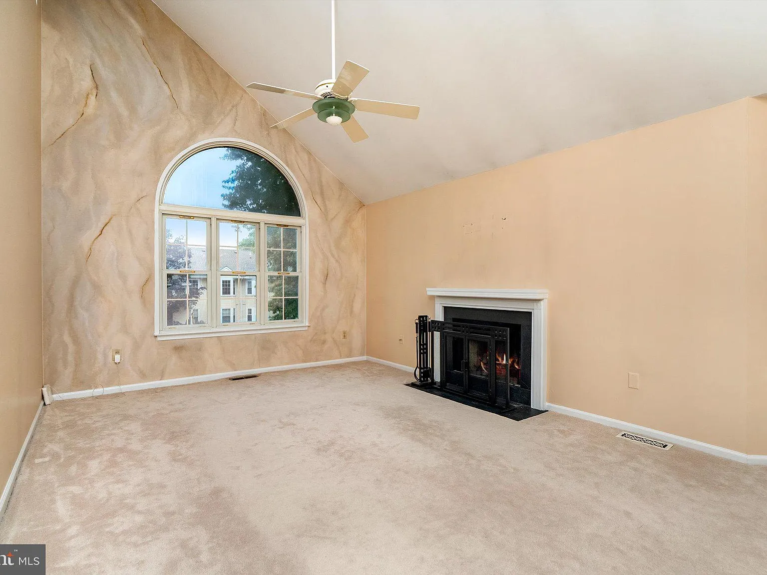 2 bed, 1160 sqft, $2,650 — Photo 4