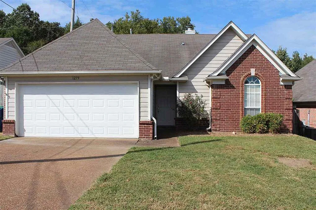 Coming Soon! 3-Bedroom, 2-Bathroom Home — Photo 1