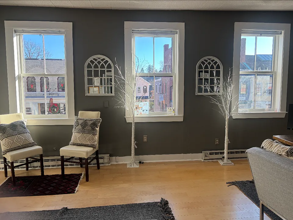 18 Main St #1B