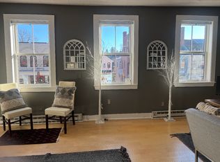 18 Main St #1B, Concord, MA 01742