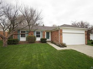 9032 Hackberry Ave, Plymouth, MI 48170