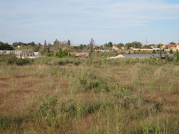 2nd image of 448 Luna Dr