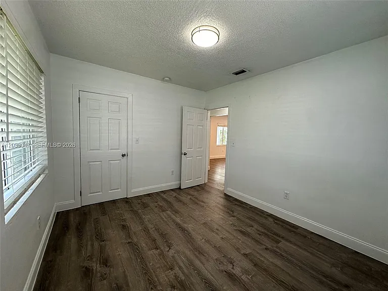 1737 Liberty St #10 — Photo 22