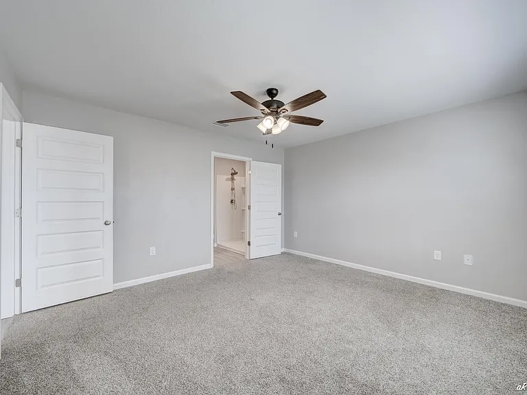 5028 Rivergrass Dr — Photo 18
