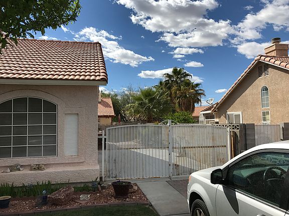 4th image of 5521 Rock Creek Ln
