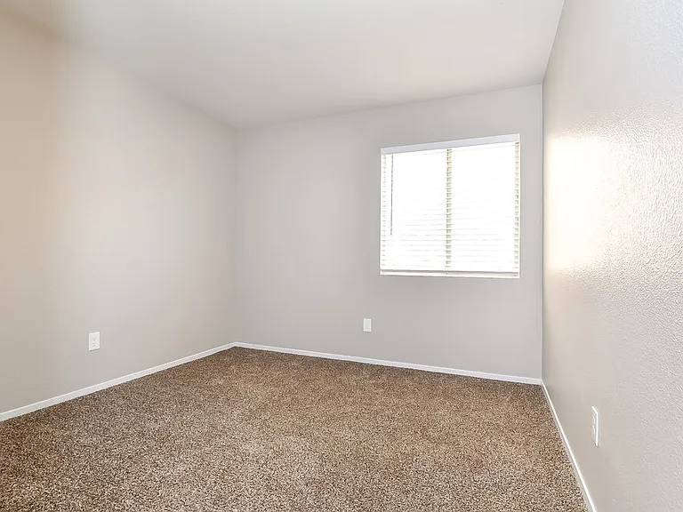 613 Black Sand Ct — Photo 12