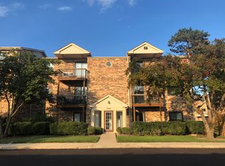 2243 Nichols Rd APT C, Arlington Heights, IL 60004