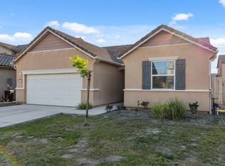 173 McKenna Ave, Kerman, CA 93630