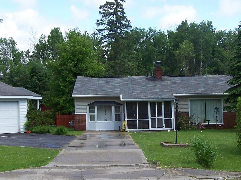 1st image of 153 Outer Dr
