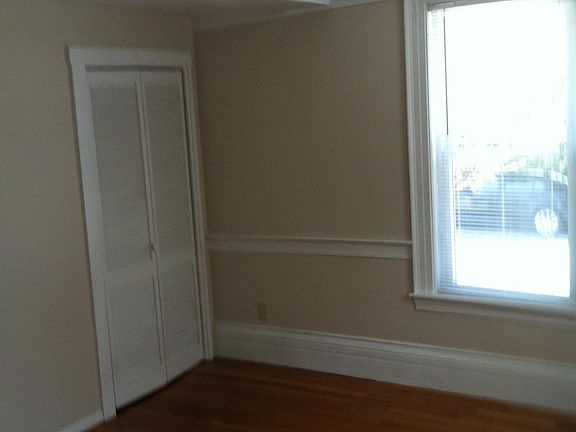 3rd image of 13 Thorndike St Unit 1