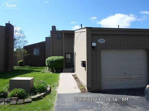 1st image of 25039 Woodvale Dr S