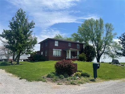 18114 E 2nd Rd, Litchfield, IL, 62056
