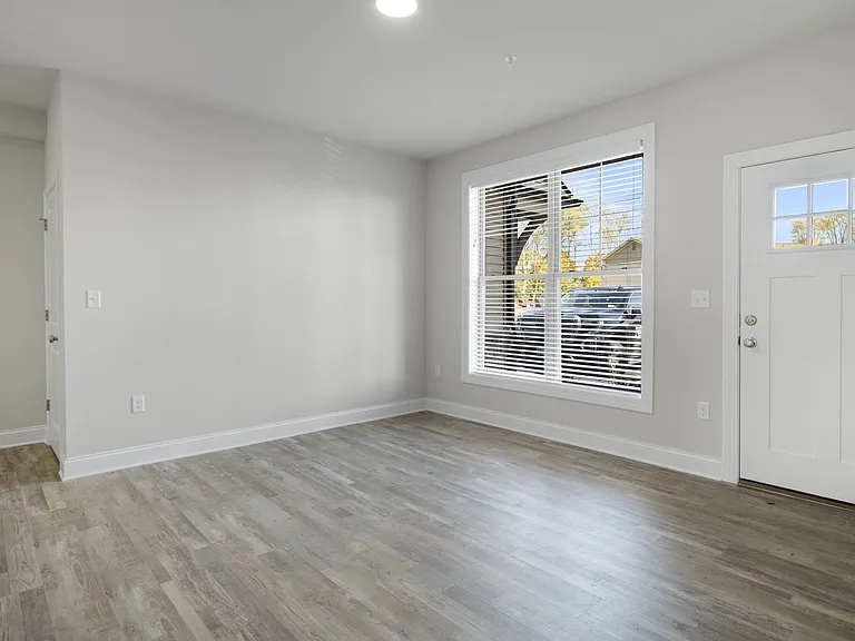 721 Burdeck St #15 — Photo 43