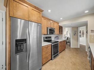 10429 W Hutton Dr, Sun City, AZ 85351