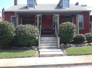 914 N 3rd St, Saint Charles, MO 63301
