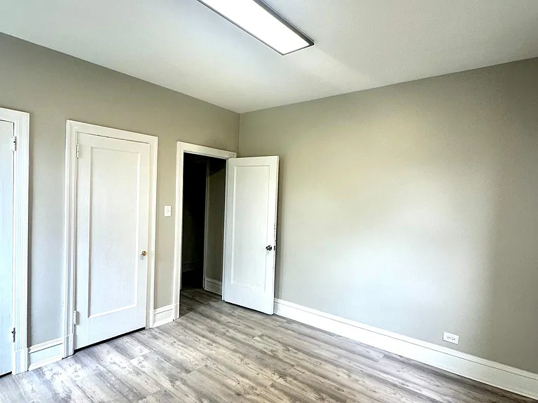 Elizabeth Manor — Photo 27