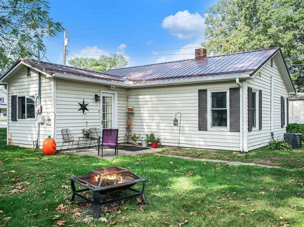 2502 Oriole Ln, Warsaw, IN 46580