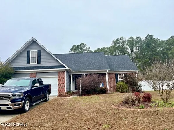 157 Early Dawn Drive, Raeford, NC 28376
