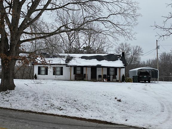 2nd image of 1356 W Pine Hill Rd