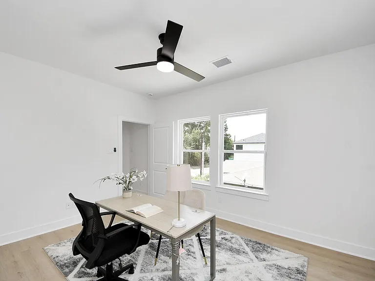 860 Rachel St #D — Photo 21