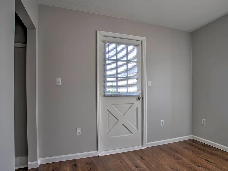 518 Harrison St — Photo 4