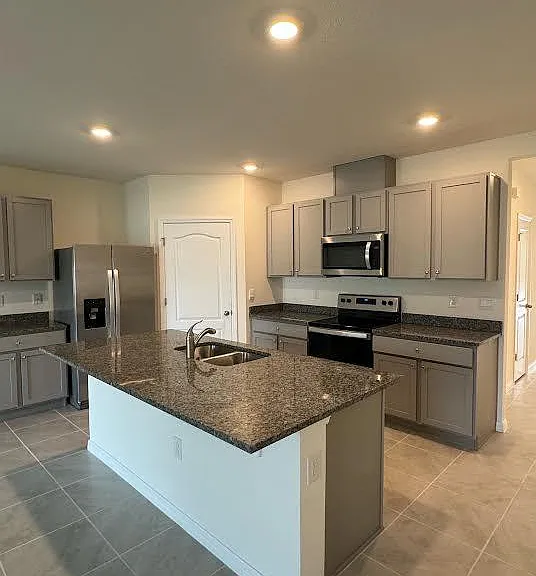 2730 Deep Creek Ave — Photo 6