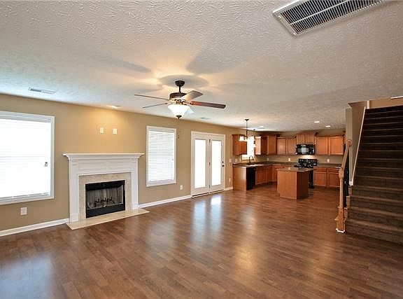 2nd image of 69 Fox Xing Lot 69
