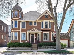 1615 E Kane Pl, Milwaukee, WI 53202