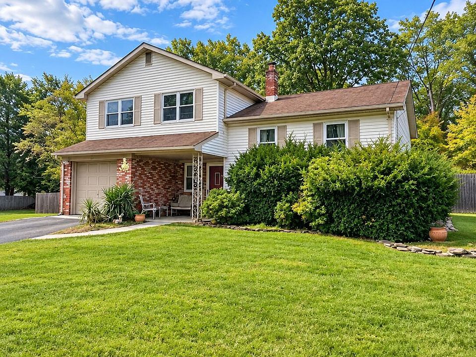 1st image of 26 Chestnut Hill Road