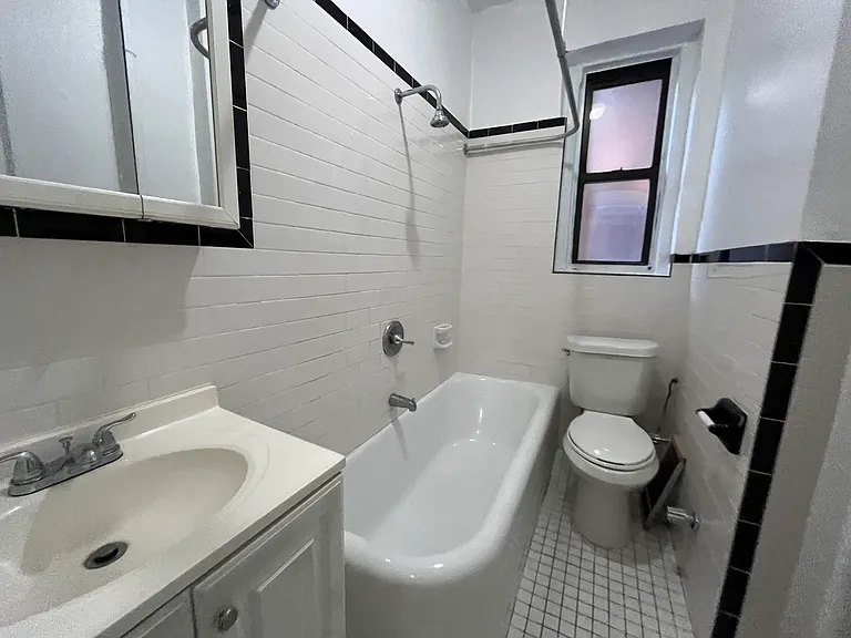 87-07 Elmhurst Ave #2E — Photo 8