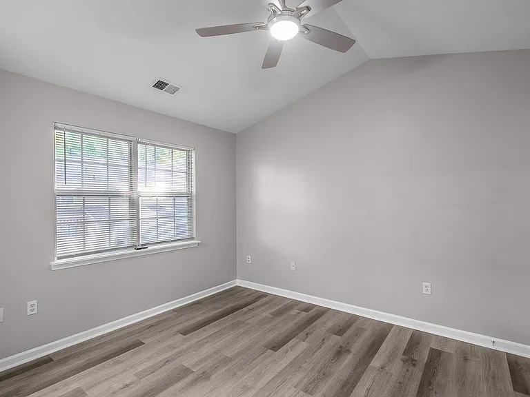7819 Petrea Ln — Photo 21