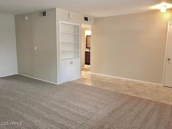 5th image of 10526 W CROSBY Drive