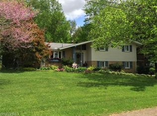 311 Pool Pkwy NW, Beach City, OH 44608