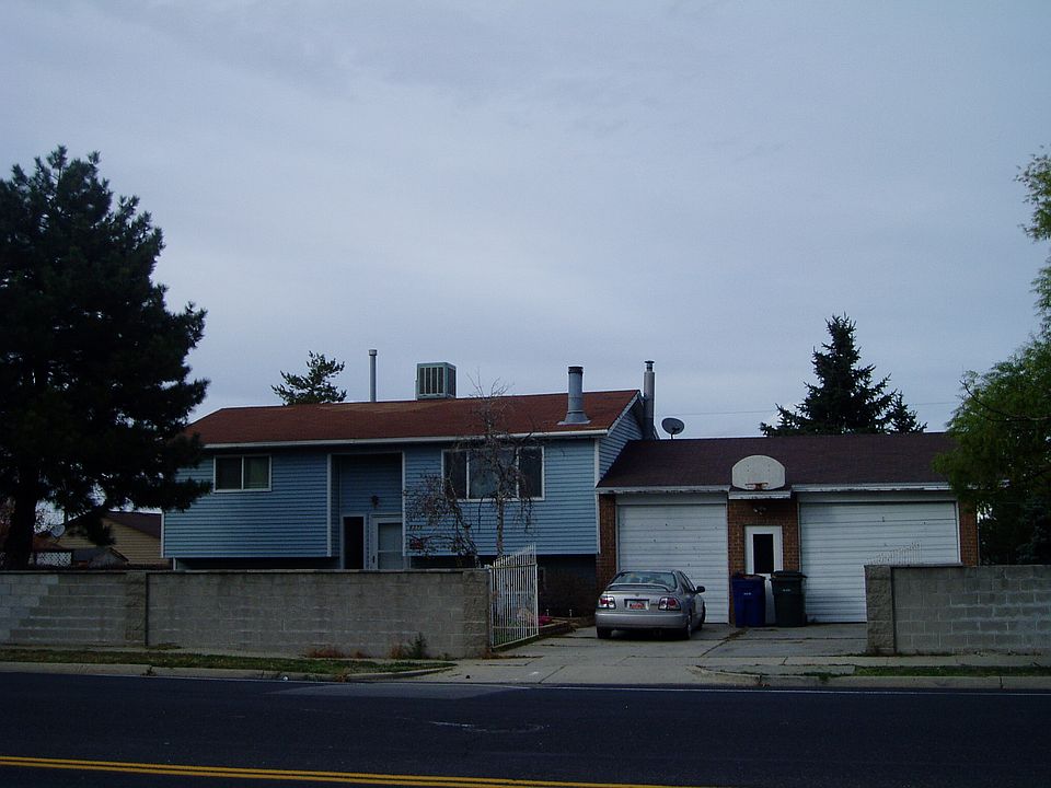 Front with block fence