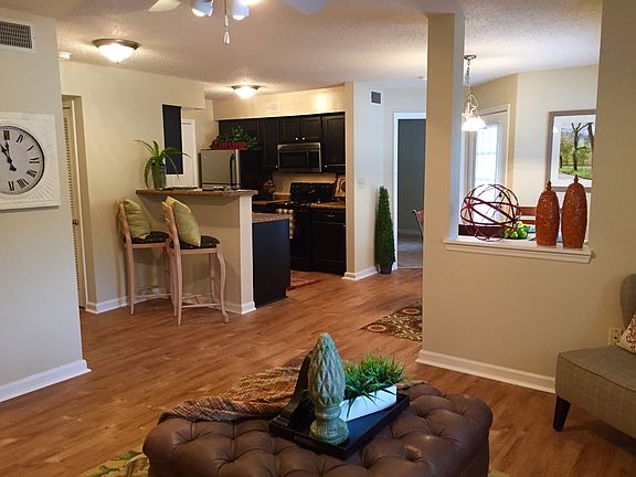 4th image of 915 Ashbrooke Way APT 715