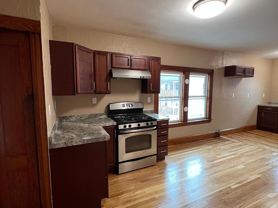 1st image of 50 Park St Floor 2