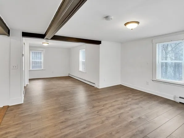 79 Beech St, Fitchburg, MA 01420