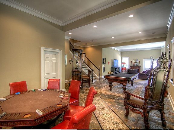3rd image of 3822 Wesley Chapel Rd