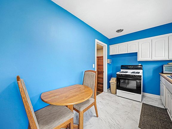 5th image of 2936 Oak Park Ave
