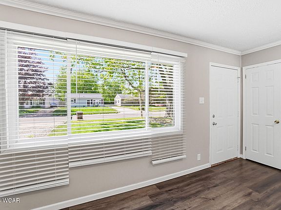 5th image of 1406 Severs Dr