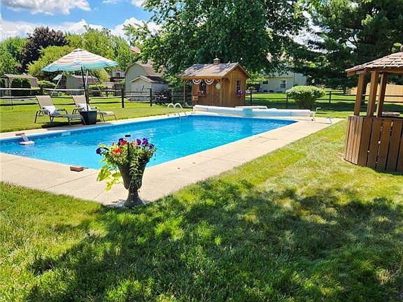5th image of 7047 Crosscreek Dr