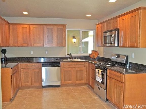 5th image of 6637 Misty Creek Dr